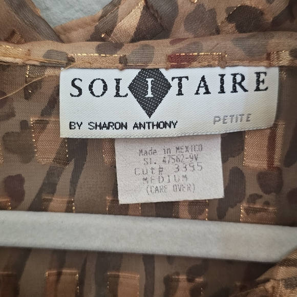 Sheer Gold Tone Animal Print Button Up Blouse Size Medium petite - Picture 5 of 6